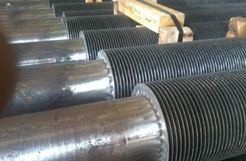 HELICALLY WOUND FINNED TUBES